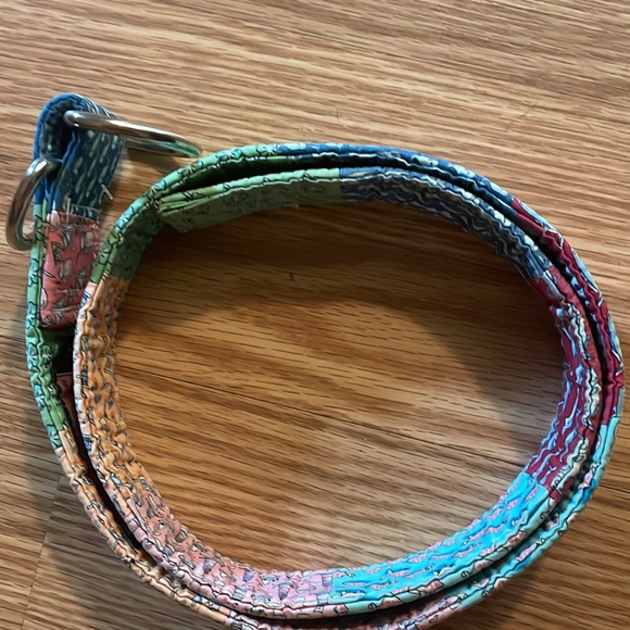 VINEYARD VINES sz M patchwork style belt with silver D-ring closure - Picture 11 of 12